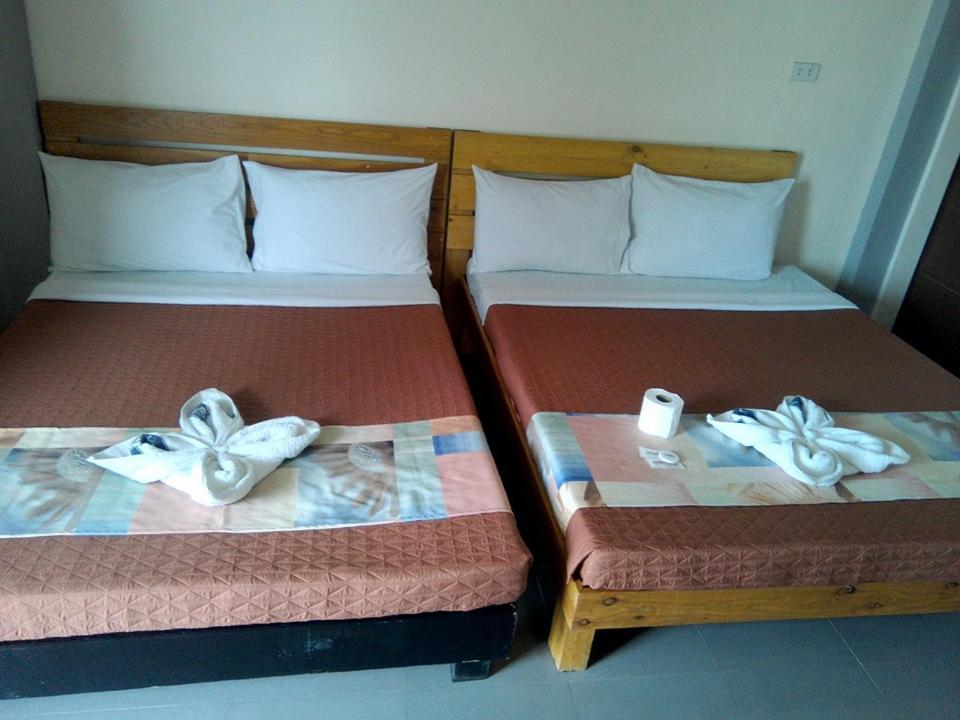 Miami Heat Beach Resort Morong  Ngoại thất bức ảnh
